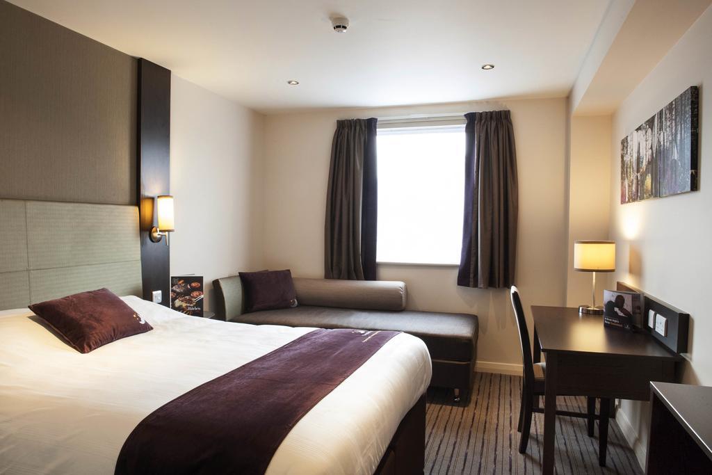 Premier Inn Wirral - Heswall Luaran gambar